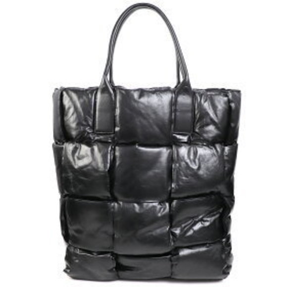 Bottega Veneta Handbags - Bottega Veneta Intrecciato Squash Tote Black Handbag Maxi Cassette